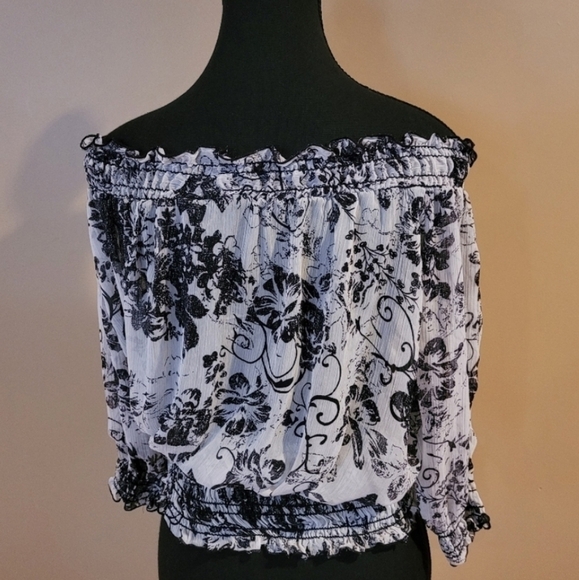 FRANKIE AND MISSY Sheer Off The Shoulder Black and White Blouse, Size Medium - Picture 2 of 8